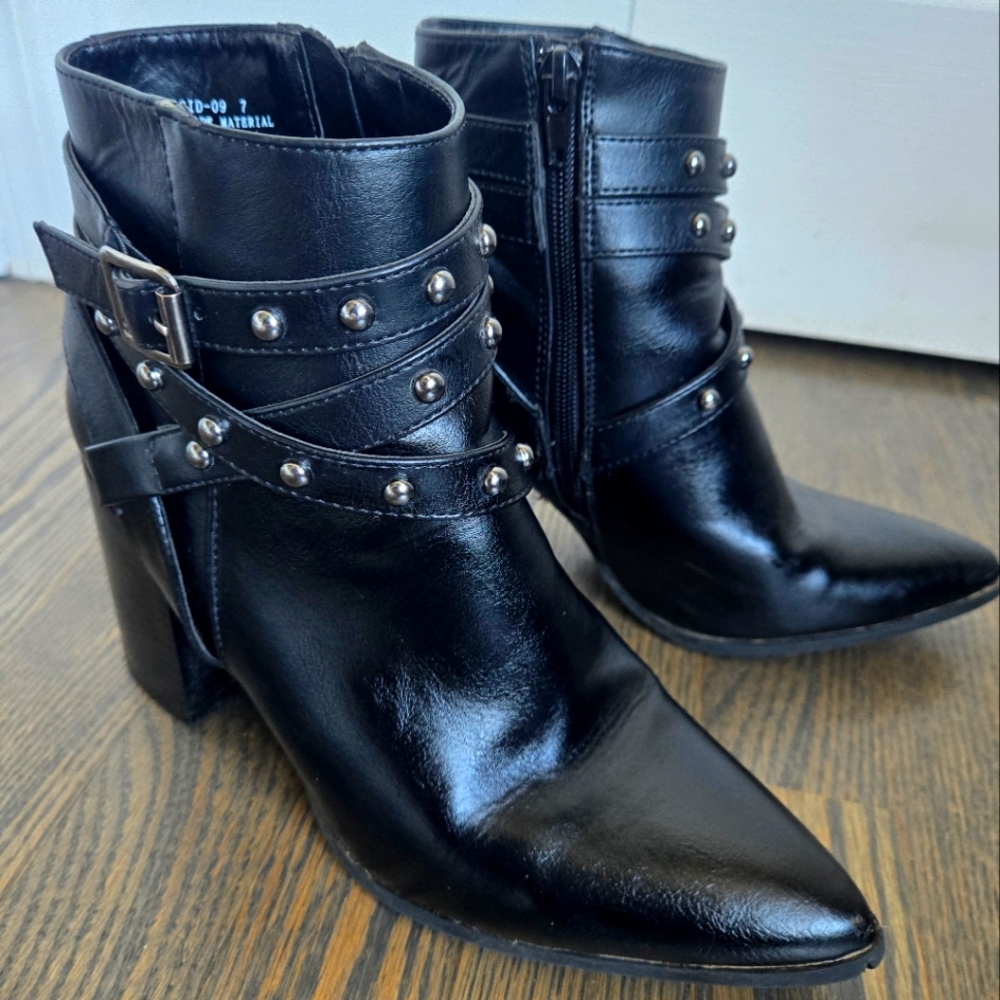 Bamboo boots
